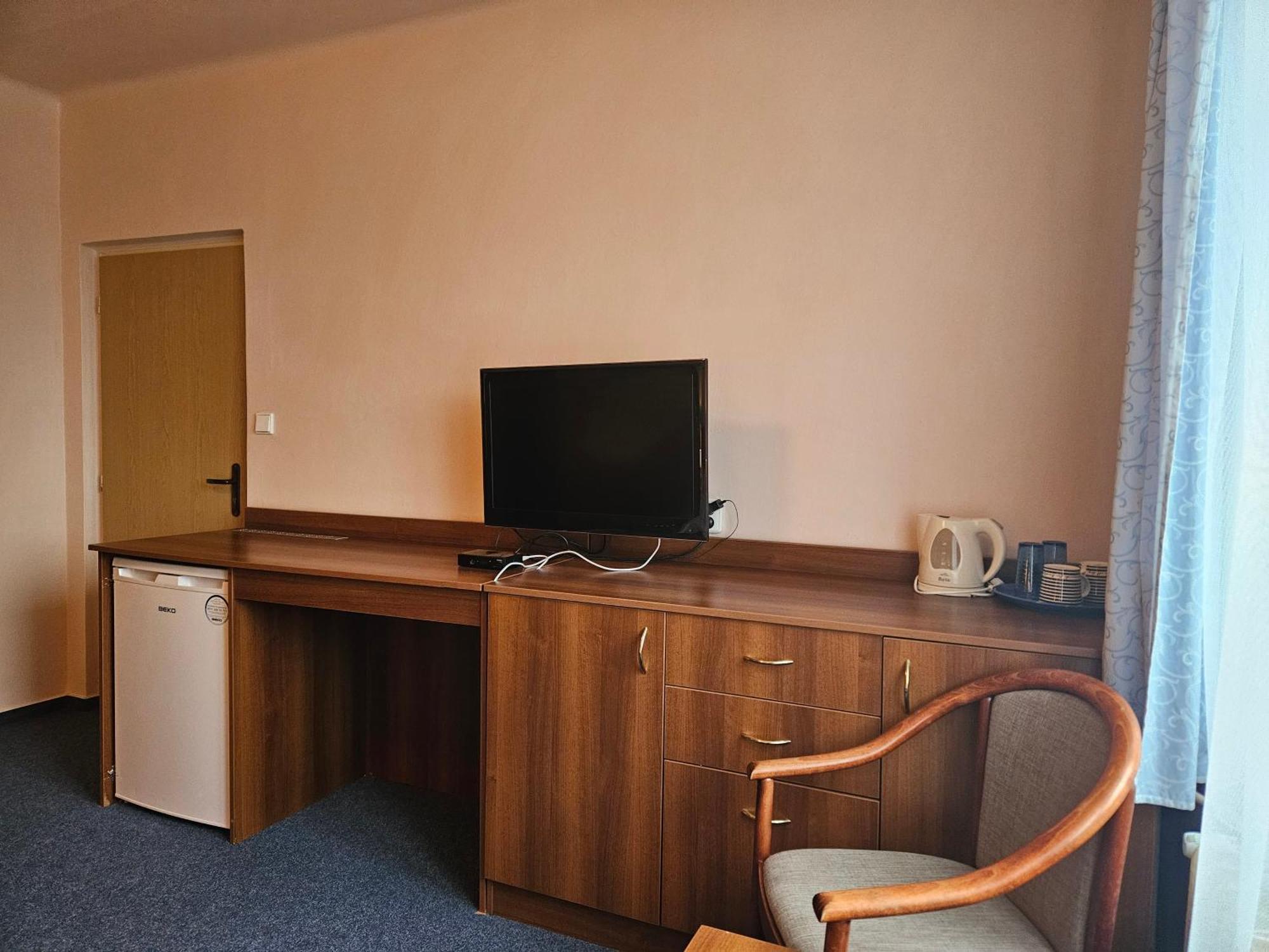 Hotel Trim Pardubice Exterior foto