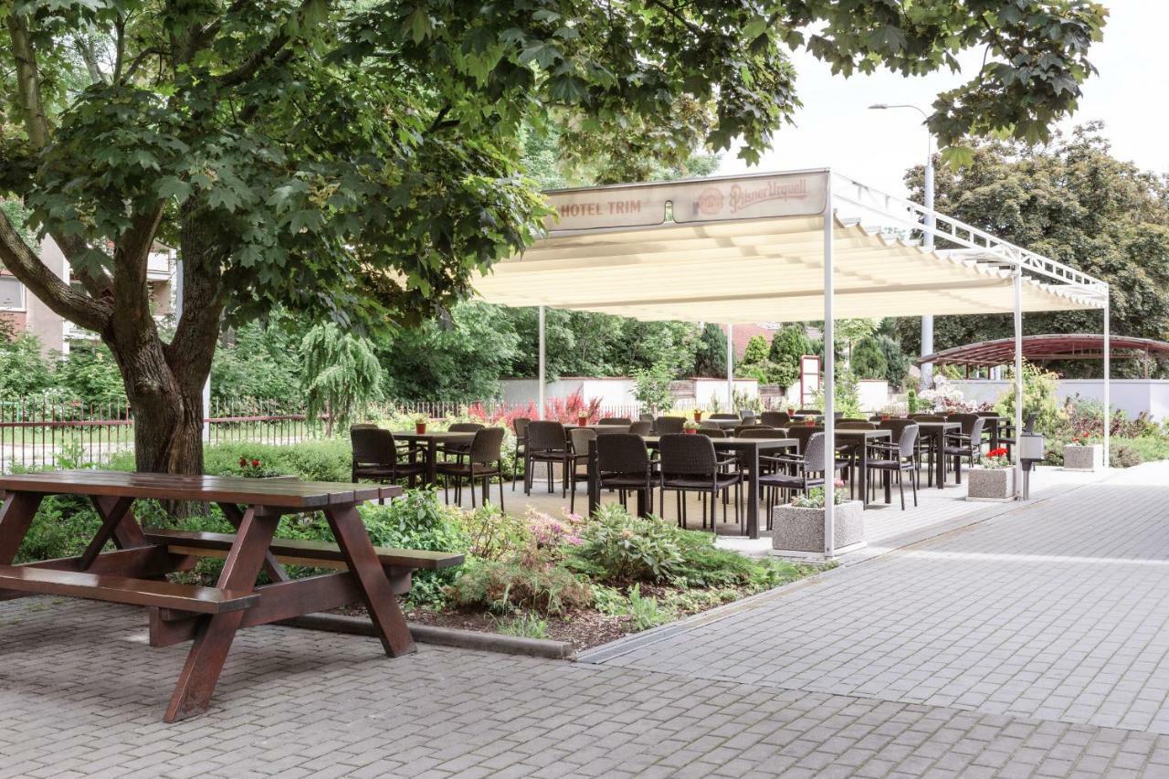 Hotel Trim Pardubice Exterior foto